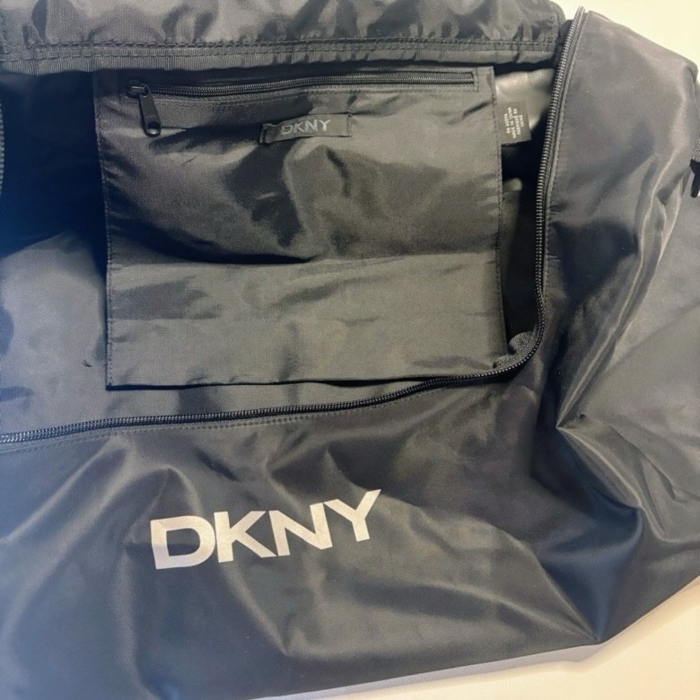 New DKNY Black Travel Set Duffle Gym + Toiletry Bag Sports Weekend Donna Karan - Picture 14 of 16